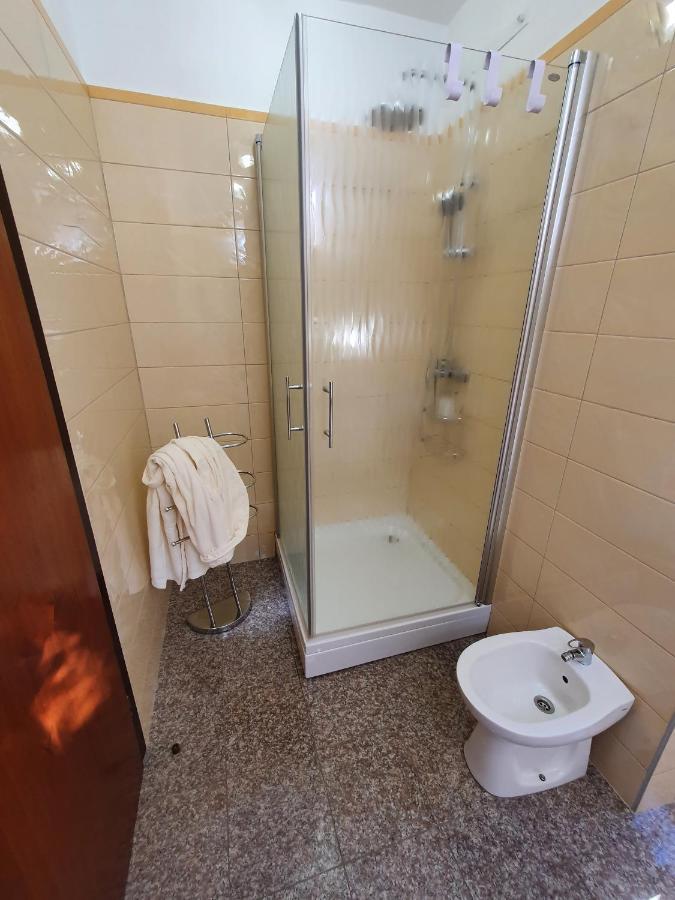 Apartment "House Tigra" ロヴィニ エクステリア 写真